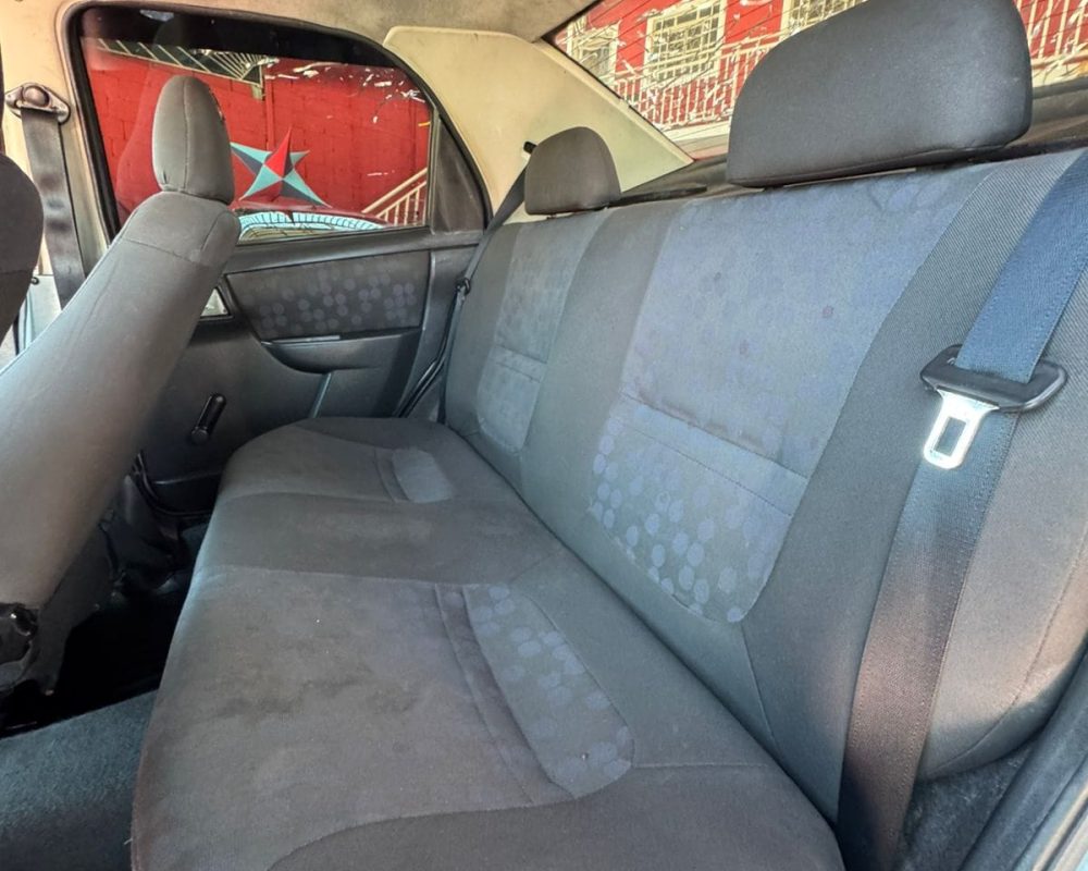 b8a45196-d5f4-445d-8e81-988d4e334eca